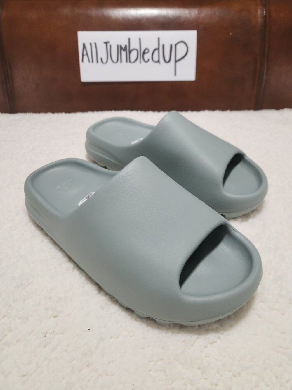 Adidas Yeezy Slides Salt ID5480 Men's Size 8 Unisex Slipper Sandals NEW